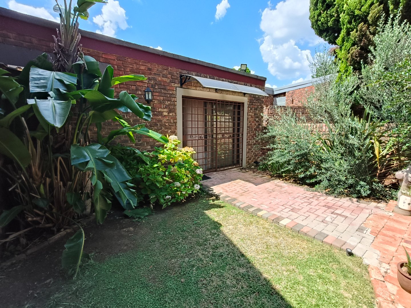 4 Bedroom Property for Sale in Van Der Hoff Park North West